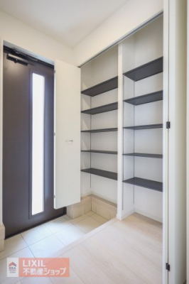 ���ց@�y���ցz���n�����ʐ^�B�������Ɩ��邢���ւ����Ƒ��◈�q�����o�}���B�ǈ�ʂ̑�e�ʂ̎��[�ł��Ƒ��S�����̌C���\�����[�ł��܂��B