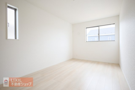 �q�������@�y�q�������z���n�����ʐ^�B���q�l�̐���������邨�����͔�����Ƃ������邢�t���[�����O�ƌ���D�����̌��𔽎˂���薾�邢��ۂƂȂ�܂��B