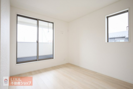 ���̑����ρ@�y�m���z���n�����ʐ^�B������Ƃ������邢�t���[�����O�ƌ���D�����̌��𔽎˂���薾�邢��ۂƂȂ�܂��B�z�������ʕ����S�n�悢�m����