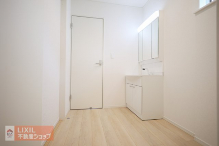 ���ʑ�E���ʏ��@�y�������ʉ��ϑ�z���n�����ʐ^�B�O�ʋ��Ō���������̂Őg�����Ȃ݂̓o�b�`���ł��B���̗��͎��[�ƂȂ��Ă�����ʑ�܂����X�b�L�����܂��B