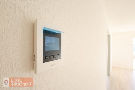 �@���q�̊炪������TV���j�^�h�A�z���B�s�ݎ��ɂ́A�^������Ă����̂ŃZ�L�����e�B�����S�ł��I��������Ɛ����������܂��̂�2�d�ň��S�ł��ˁI