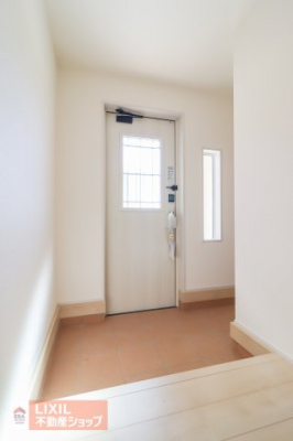 ���ց@�y���ցz�������Ɩ��邢���ւ����Ƒ��◈�q�����o�}���B�V���[�Y�{�b�N�X�ɉ����V���[�Y�C���N���[�N���Ō��։�肪�X�b�L�����܂��B�S���t�o�b�O�≮�O�p�i�Ȃǂ̕ۊǂɂ��g���܂��B