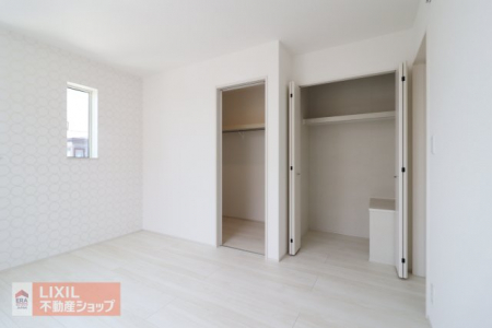 ���[�@�y���[�z���n�����ʐ^�B����������[�����Ă���܂��I�e�ʂ̂���n���K�[�p�C�v�t���ŏ�̒����ߕ����������܂�