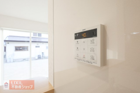 �@�y�����ݔ��z���n�����ʐ^�B�V���v���ȃf�U�C���ɂ��邱�Ƃő�����킩��₷�������X�C�b�`�t���ŉ��x���������N���N�ł��B