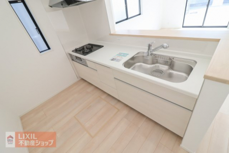 ���̑����ρ@�y���̑��ݔ��z���n�ʐ^�F�R���̃K�X�R�����ƃO�������t���Ă���܂��B�L���V���N�ɂ͐􂢕������₷���V�����[�w�b�h���L�т�^�C�v�̐����ł��|�������N���N�􂺂Ў��ۂɌ��n�ŃV���N�L�������̊����������B