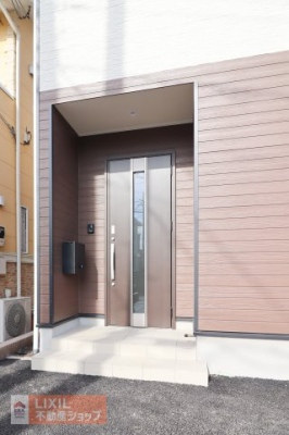 �@���փ|�[�`�͉J�̓��̌��̊J�����߂ɂ��֗��ł��B