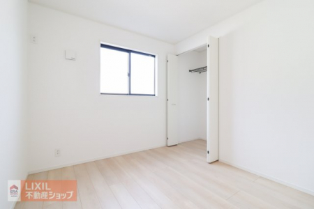 �q�������@�y�q�������z2�K�m���͎q�������ɂ������ł��傤���B���[���t���Ă���ߗނ�w�p�i���X�b�L���ЂÂ����܂��B