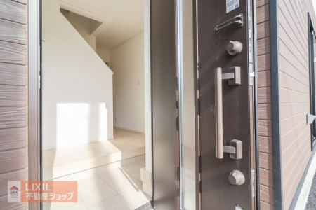 �@�y�h�Ɛݔ��z���n�����ʐ^�B�_�u�����b�N�d�l�ƂȂ��Ă���܂��B