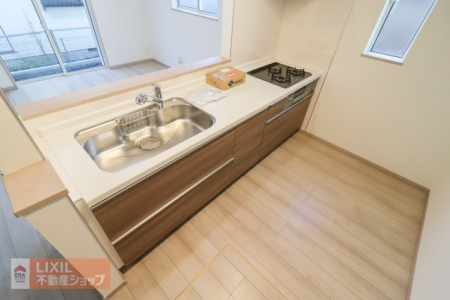 ���̑����ρ@�y���̑��ݔ��z���n�ʐ^�F�R���̃K�X�R�����ƃO�������t���Ă���܂��B�L���V���N�ɂ͐􂢕������₷���V�����[�w�b�h���L�т�^�C�v�̐����ł��|�������N���N�􂺂Ў��ۂɌ��n�ŃV���N�L�������̊���������