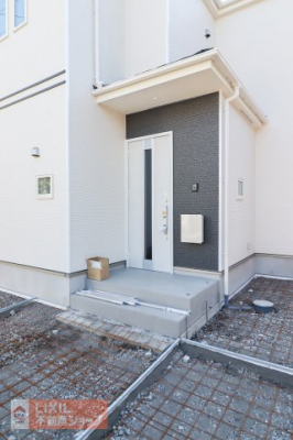 �@�y�G���g�����X�z���n�����ʐ^�B�������Ƃ������ցB���s���̂���|�[�`�ŉJ�̓������S�ł��B