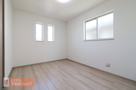 �q�������@�y�q�������z2�K6���̗m���͎q�������ɂ������ł��傤���B���[���t���Ă���ߗނ�w�p�i���X�b�L���ЂÂ����܂��B