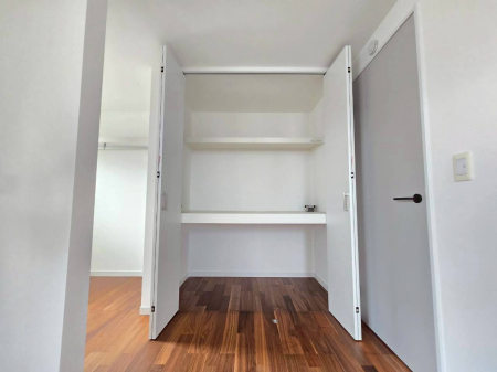 ���[�@�y���[�z2�K��Q���ɂ��闼�J�����[�ł��B