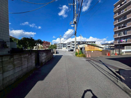 ���ӊ��@-