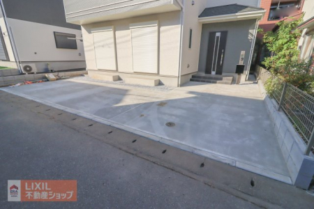 �@�y���ԃX�y�[�X�z���n�����ʐ^�B�������Ƃ������ԃX�y�[�X�ł��B