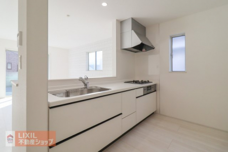 �L�b�`���@�y�L�b�`���z�L�X�Ƃ����L�b�`���X�y�[�X�̓X�g���X�Ȃ����������邱�Ƃ��ł��܂��B�y���������������āA���������H����͂ނ̂��y���݂ɂȂ�܂��ˁB