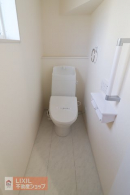 �g�C���@�y�g�C���z���n�����ʐ^�B�������g�[�֍��t���B���������Ă���̌��Ɗ��C���ł���悤�ɂȂ��Ă��܂��B�Q�K�ɂ��g�C�����������܂��B