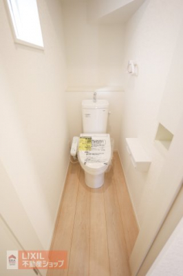 �g�C���@�y�g�C���z���n�����ʐ^�B�������g�[�֍��t���B���������Ă���̌��Ɗ��C���ł���悤�ɂȂ��Ă��܂��B�Q�K�ɂ��g�C�����������܂��B