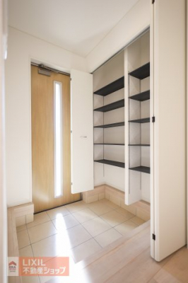 ���ց@�y���ցz�������Ɩ��邢���ւ����Ƒ��◈�q�����o�}���B���[�������Ղ���Ă���A���Ƒ��̌C�̎��[�ɂ�����܂���B