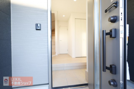 �@�y�h�Ɛݔ��z���n�����ʐ^�B�Q�d�ň��S�̃_�u�����b�N�B