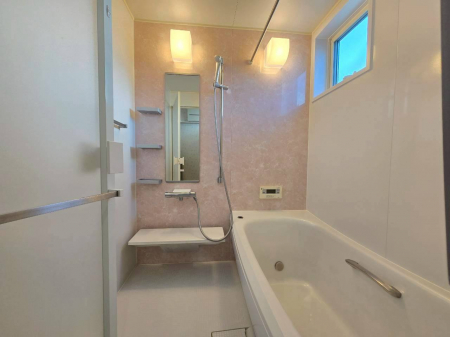 �����@�y�����z���K�ŋ@�\�I�ȃo�X���[���B�D�����g�������͋C������̔�������Ă���܂���