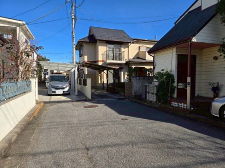 ���̑��@�O�ʓ��H�͏\���ȕ���������܂��B�ՐÂȏZ��X�̗��������ƁA�J���������n�ł��Ђ��̊����������B