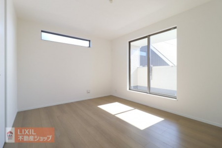 �Q���@�y�Q���z���n�����ʐ^�B���邢�̌��̓����Q���ł��B�x�b�h�Ȃǂ̉Ƌ�̃��C�A�E�g�����₷���l�̌����͏�ɔz�u���Ă���܂�