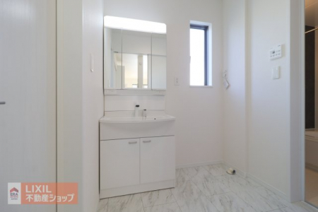 ���ʑ�E���ʏ��@�y�������ʉ��ϑ�z���n�����ʐ^�B3�ʋ��^�C�v�Ńw�A�Z�b�g���炭�炭�􂲉Ƒ����������Ղ���[�ł��܂��I