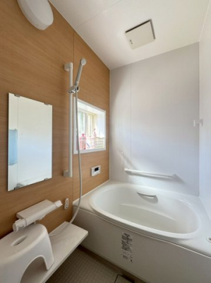 �����@�P���̔�ꂽ�̂������V�X�e���o�X�B����L�΂��ă����b�N�X��