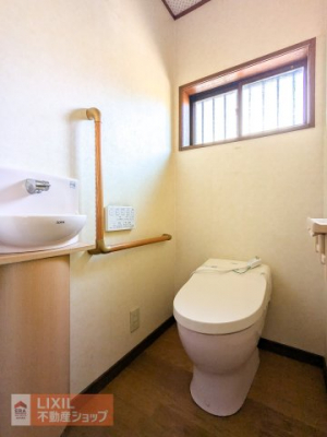 �g�C���@��􂢕t���Ŏg�����肪�ǂ�1�K�̃g�C���ł��B���t�H�[���v����������Ă������܂��B