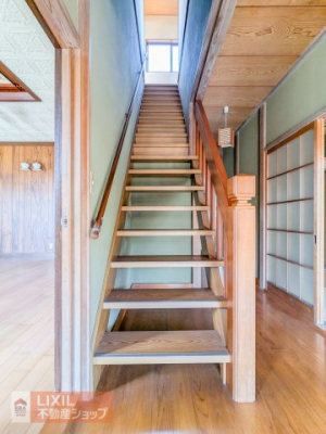 ���̑����ρ@�؂̉������������K�i�́A���ɂ�Ƃ肪����A�����Ɏ��Y��������S�̐݌v�ł��I