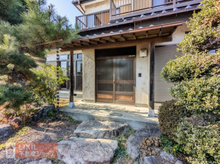 �@���悩�牺���鍽��́A �J�̓������������i�F�ɕς��Ă����a���Z��Ȃ�ł͂̍ו��ւ̂������ł��B