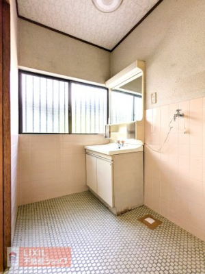 �@��Ƃ�̂���E�߃X�y�[�X�ł���