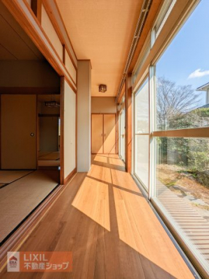 ���̑����ρ@��𒭂߂邱�Ƃ��ł���f�G�ȉ���������܂��� 