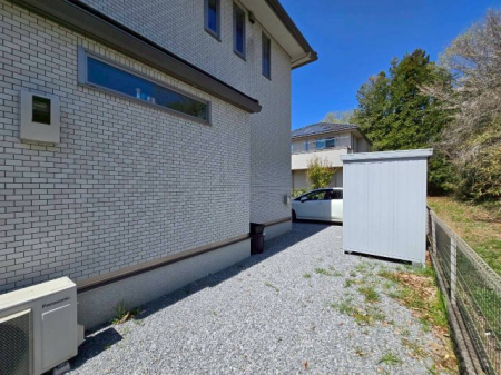 ���̑��@�~�n�S�̂�L���Ɋ��p������Ƃ肠��z�u�B��낾���łȂ��������ӂɂ��]�T������A���u�̐ݒu���̓���̐����ȂǁA�Ƒ��́w��肽���x�ɉ�����L��������܂��B