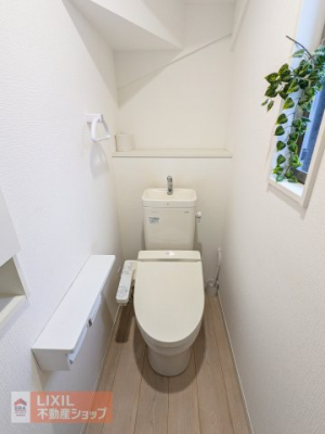 �g�C���@�������g�[�֍����t���Ă���A�����ŉ��K�ɂ��g�p���������܂��B2�K�ɂ��g�C��������܂��I
